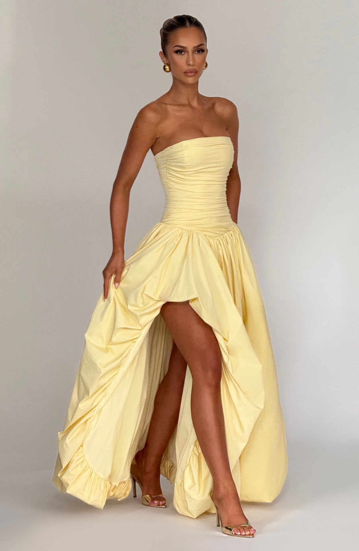 Elegant Strapless Yellow High Slit Maxi Dress – Formal Evening Gown