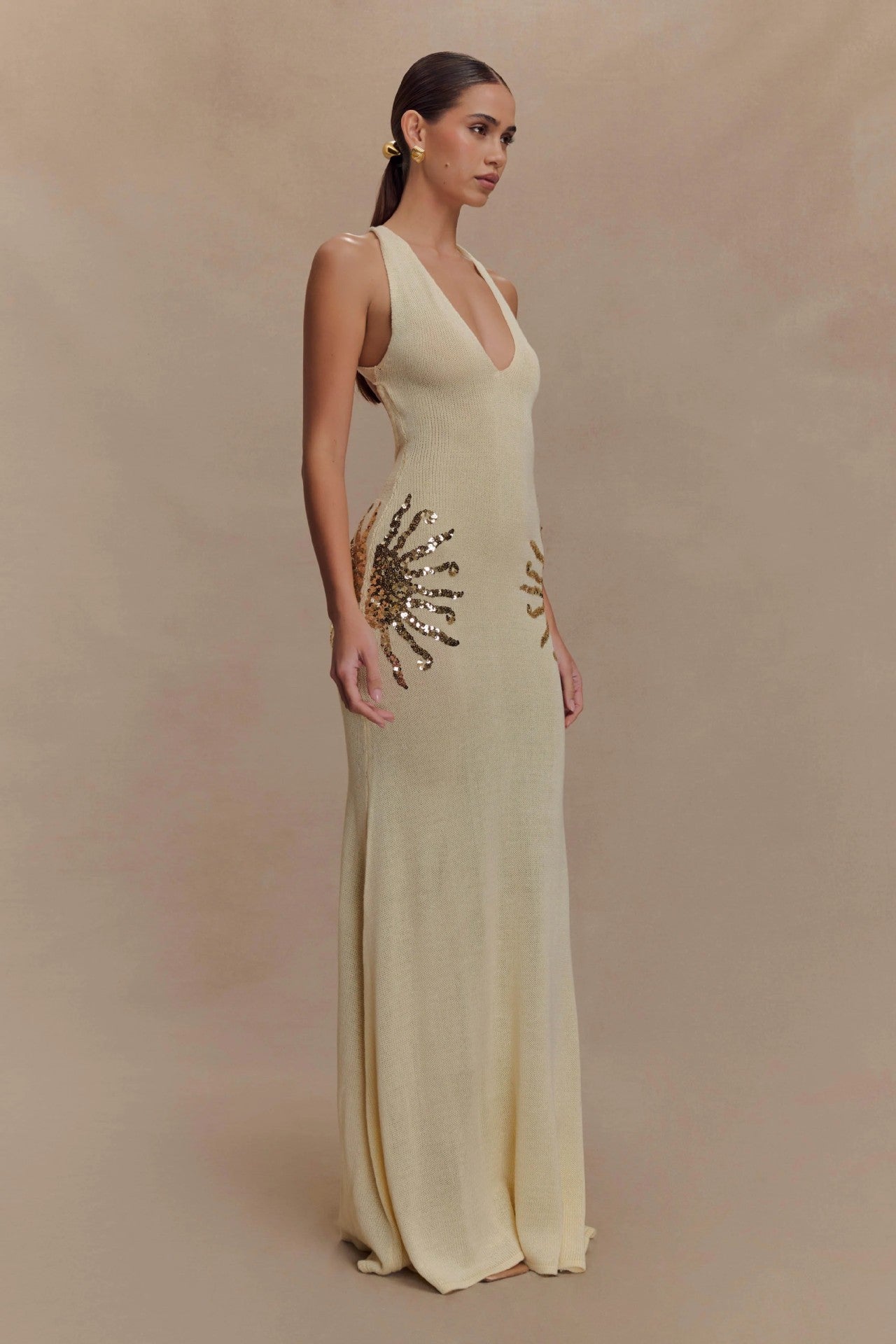 Golden Sequin Knit Halter Maxi Dress – Elegant Backless Beach Evening Gown