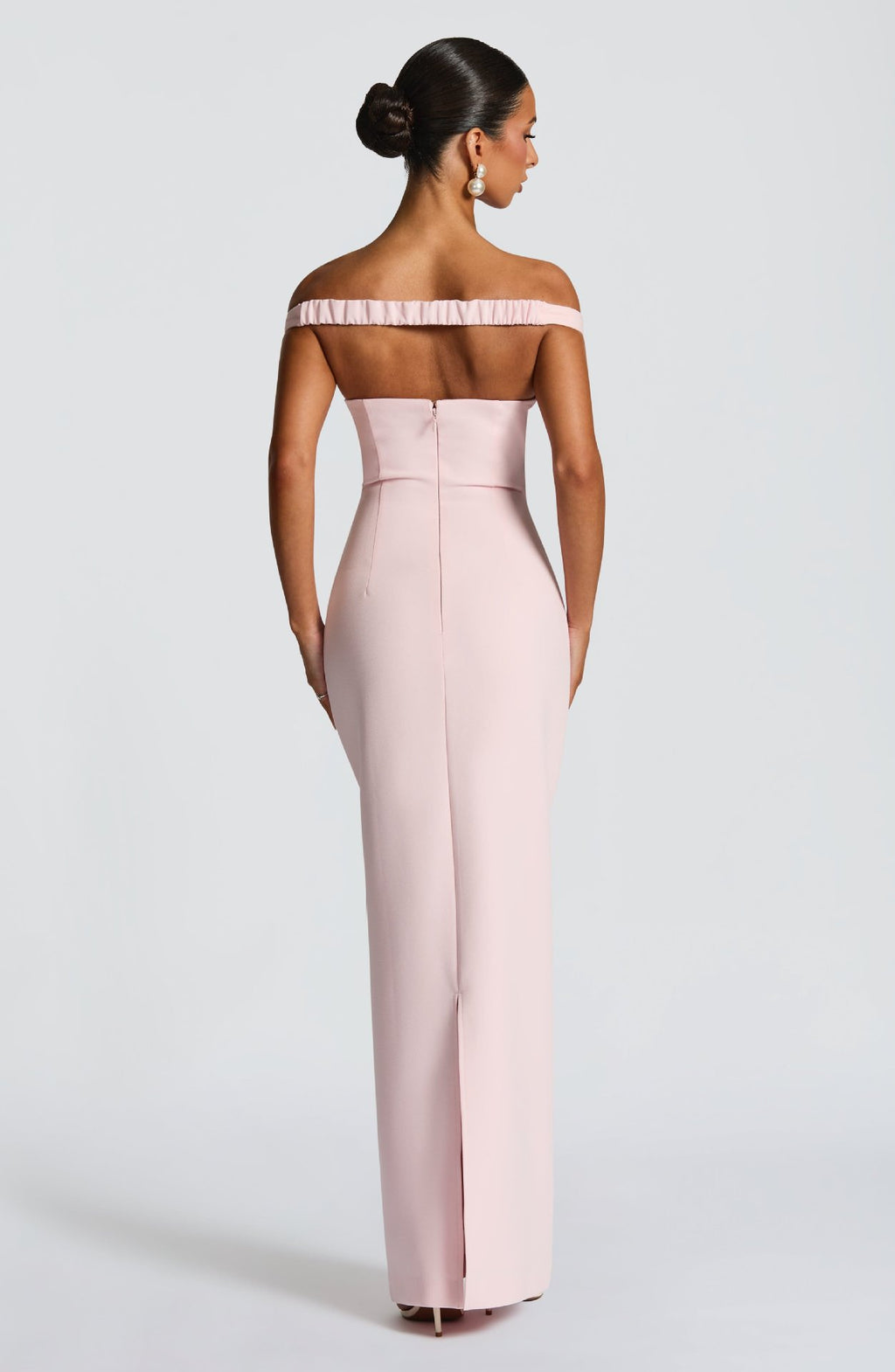 Elegant Off Shoulder Maxi Dress with Sweetheart Neckline